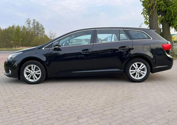 Toyota Avensis cena 36900 przebieg: 241000, rok produkcji 2013 z Pułtusk małe 326